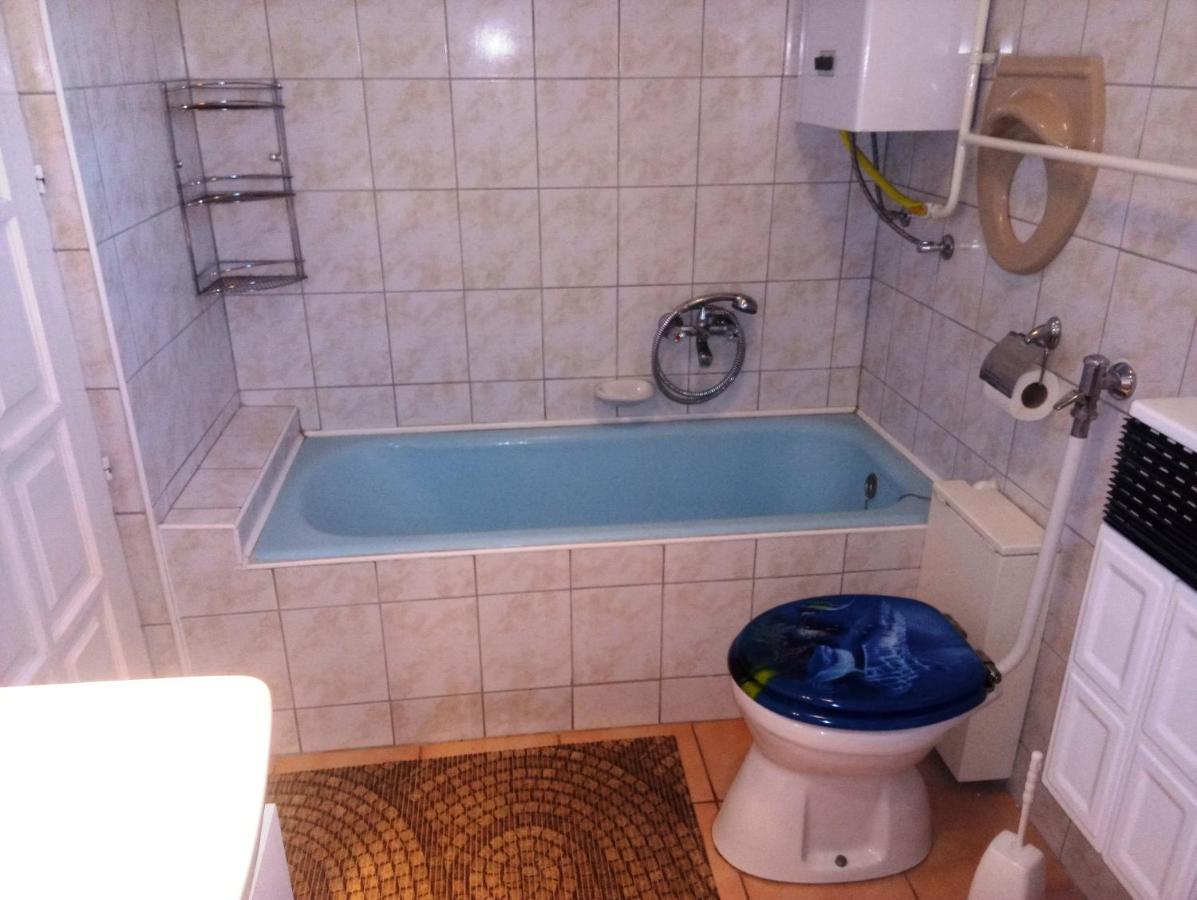 Szivarvany Apartman Gyula Zewnętrze zdjęcie