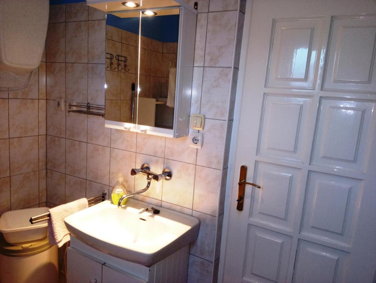 Szivarvany Apartman Gyula Zewnętrze zdjęcie