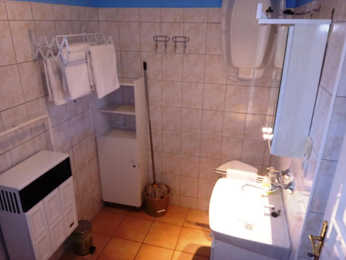 Szivarvany Apartman Gyula Zewnętrze zdjęcie